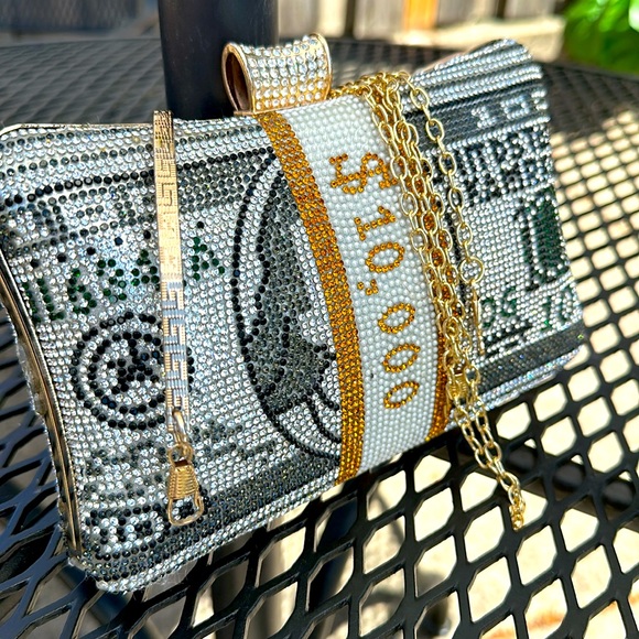 Rhinestone money clutch purse $100 dollar bills. Detachable gold strap & handle. - Picture 5 of 7